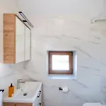 With Jacuzzi - By Ta Leut Agency Slivnica