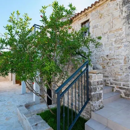 With Jacuzzi - By Ta Leut Agency