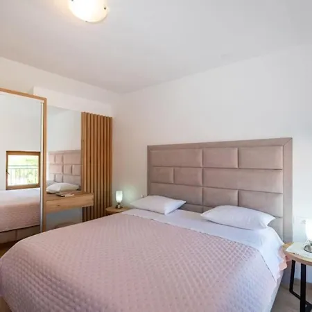 Tatil Evi With Jacuzzi - By Ta Leut Agency *